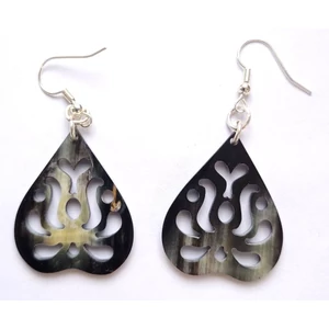 Egyedi szaru fülbevaló