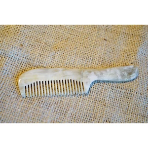 Pici nyeles kutyafésű