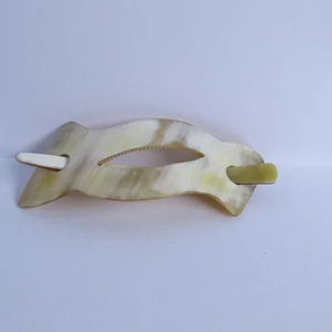 HORN HAIR SLIDE WITH STICK